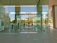 オフィスエントランス