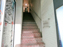 オフィスビル出入口