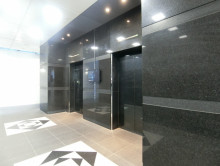 エレベーター（2基）