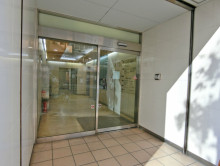 オフィス出入り口