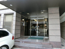 オフィスビル出入口