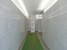 エレベーターまでのア