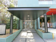 オフィスエントランス