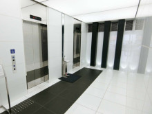 エントランスホール