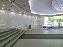 エントランスホール