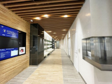 エントランスホール