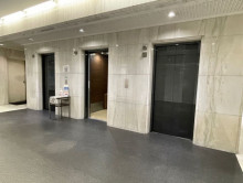 エレベーター（3基）