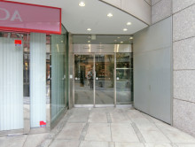 オフィス出入り口