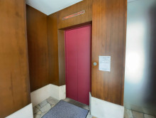 エレベーター(1基)