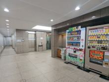 エントランスホール