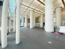 エントランスホール