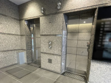 エレベーター(2基)