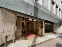 オフィスビル出入口