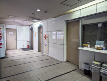 エントランスホール