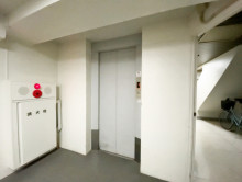 エレベーター(1基)