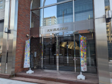 オフィスビル出入口