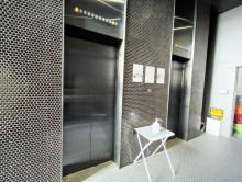 エレベーター(2基)