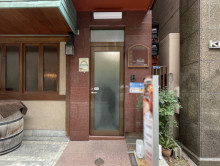 オフィスビル出入口