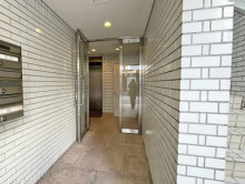 オフィスビル出入口