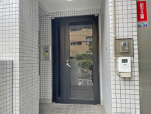 オフィスビル出入口