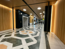 エントランスホール