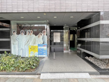 オフィスビル出入口