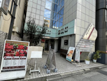 オフィスビル出入口