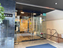 オフィスビル出入口