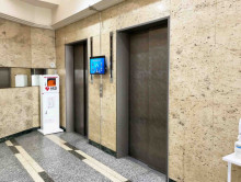 エレベーター(2基)