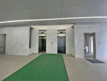 エレベーター(2基)