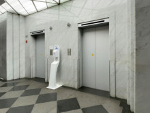 エレベーター(2基)