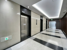 エレベーター(3基)