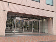 オフィスビル出入口