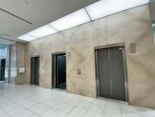 エレベーター(3基)