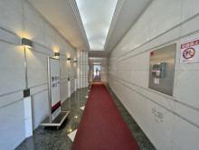 エントランスホール