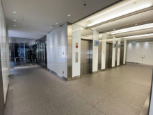 エントランスホール