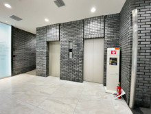 エレベーター(2基)