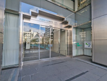 オフィスビル出入口