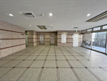 エントランスホール