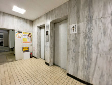 エレベーター(2基)