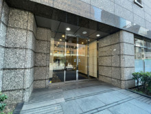 オフィスビル出入口