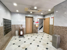 エントランスホール