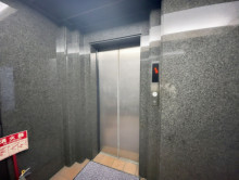 エレベーター(1基)