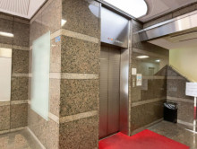 エレベーター(1基)