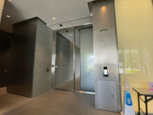 エレベーターホール出