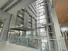 エントランスホール