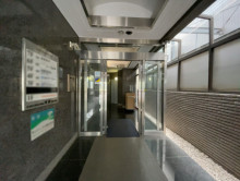 オフィスビル出入口