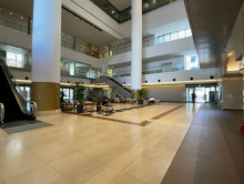 エントランスホール