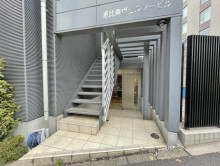 オフィスビル出入口