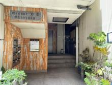 オフィスビル出入口